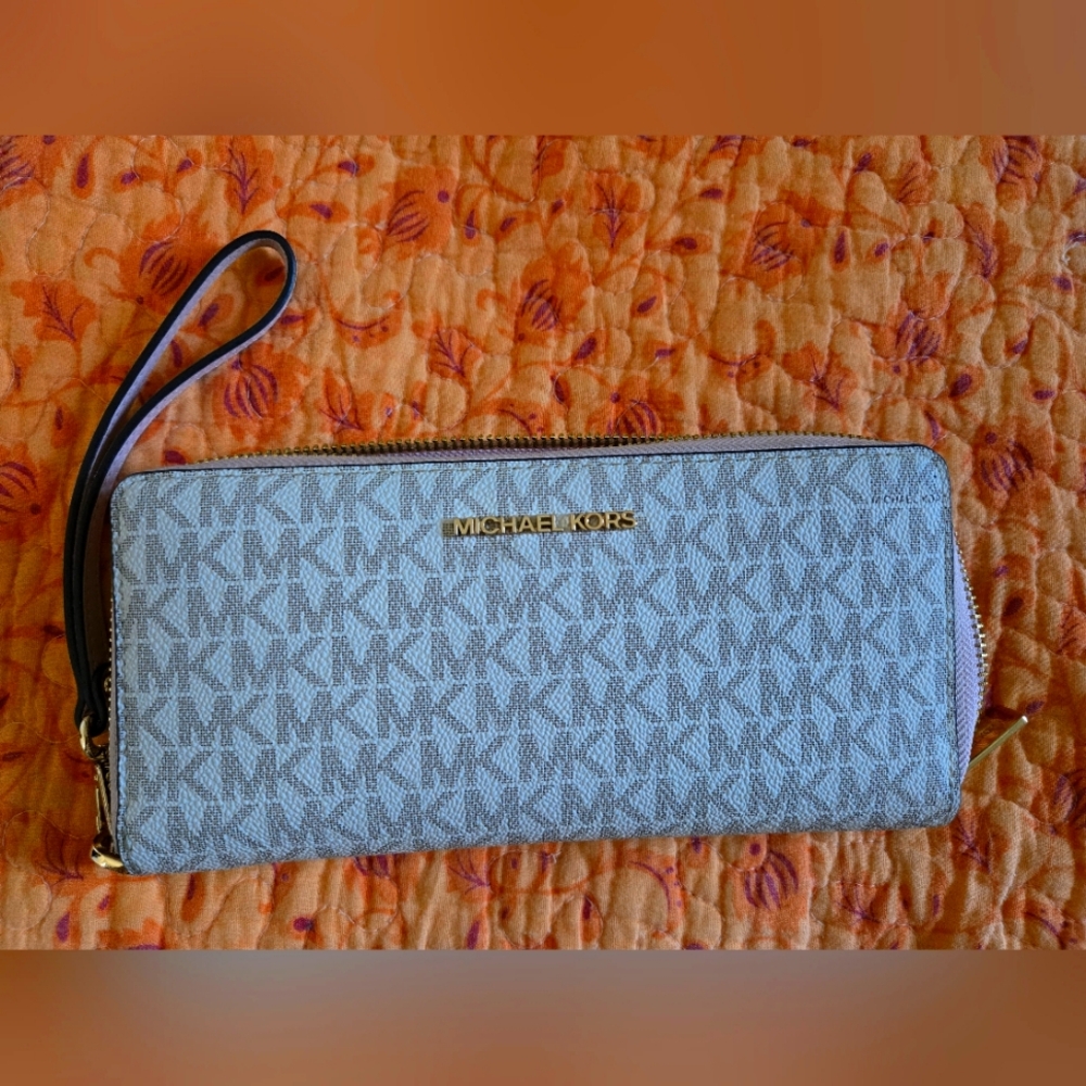 Michael Kors Lg Wallet